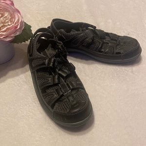 ORTHOFEET 991 VERONA Size 8.5 Wide Sandals NWOT